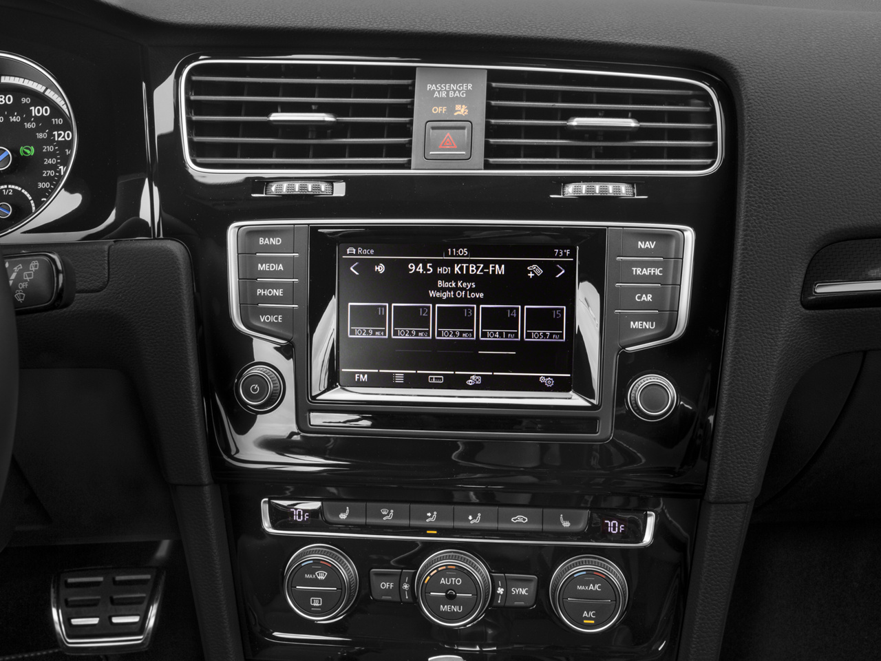 2017 Volkswagen Golf R DCC & Navigation 4Motion