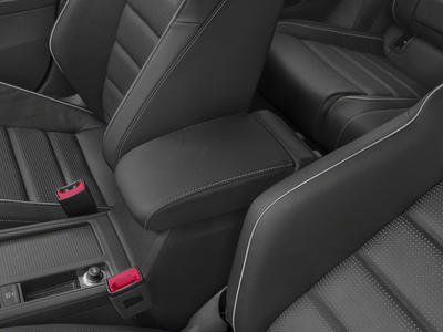 2018 Volkswagen Golf R DCC & Navigation 4Motion