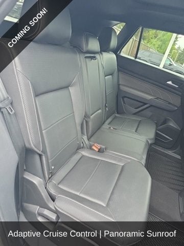 2023 Volkswagen Atlas Cross Sport 2.0T SEL R-Line Black