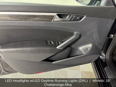 2017 Volkswagen Passat 1.8T SE w/Technology