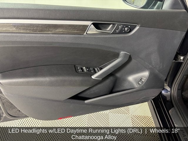 2017 Volkswagen Passat 1.8T SE w/Technology