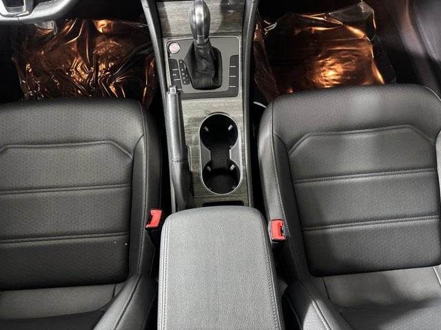 2017 Volkswagen Passat 1.8T SE w/Technology