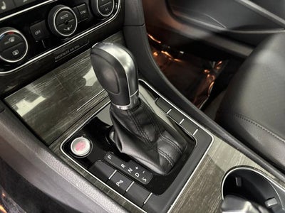 2017 Volkswagen Passat 1.8T SE w/Technology