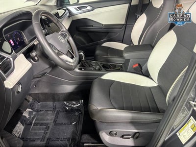 2025 Volkswagen Taos SEL