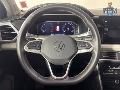 2025 Volkswagen Taos SEL