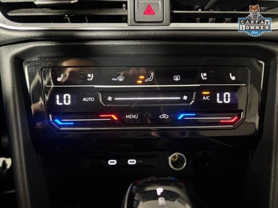 2025 Volkswagen Taos SEL