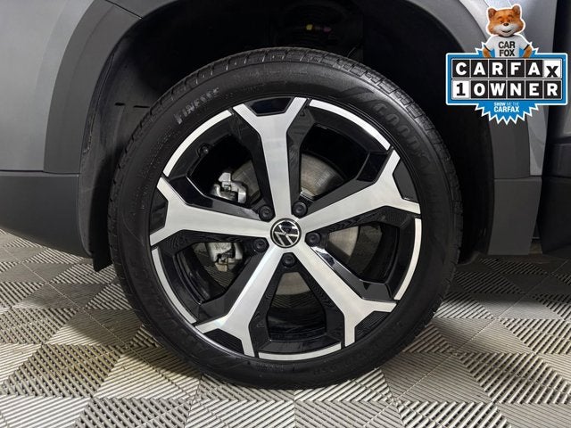 2025 Volkswagen Taos SEL
