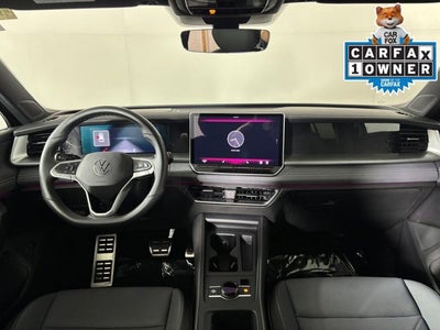 2025 Volkswagen Tiguan SE R-Line Black