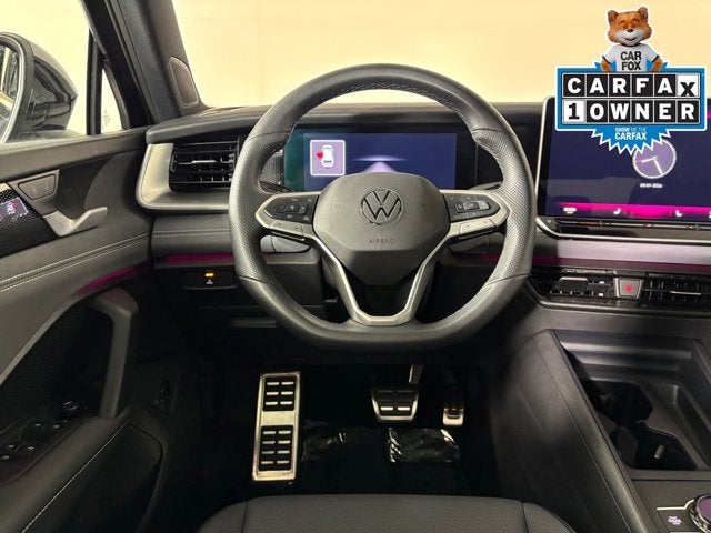 2025 Volkswagen Tiguan SE R-Line Black