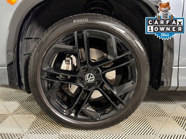 2025 Volkswagen Tiguan SE R-Line Black