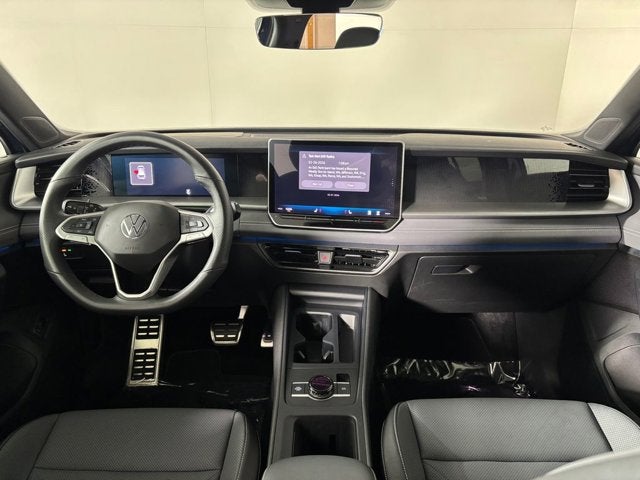 2025 Volkswagen Tiguan SE R-Line Black