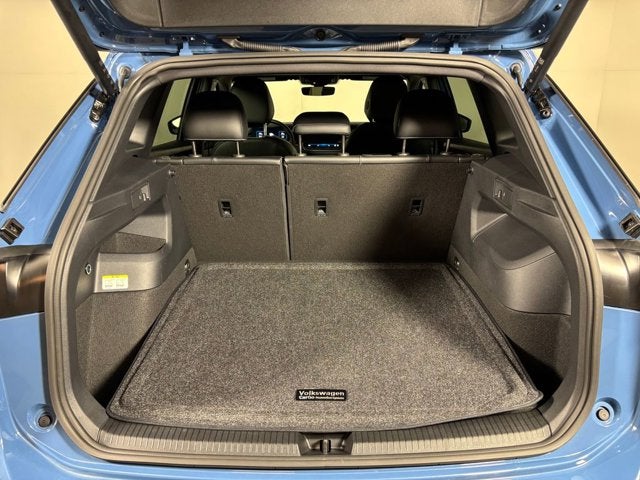 2025 Volkswagen Tiguan SE R-Line Black