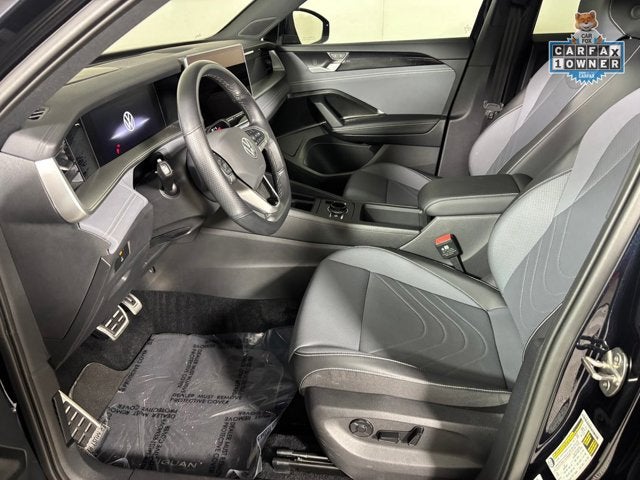 2025 Volkswagen Tiguan SE R-Line Black