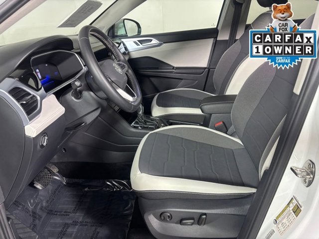 2025 Volkswagen Taos SE