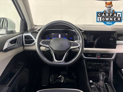 2025 Volkswagen Taos SE