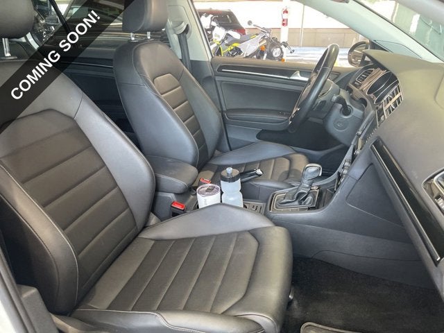 2017 Volkswagen Golf SEL