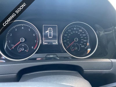 2017 Volkswagen Golf SEL