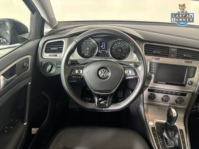 2017 Volkswagen Golf Wolfsburg