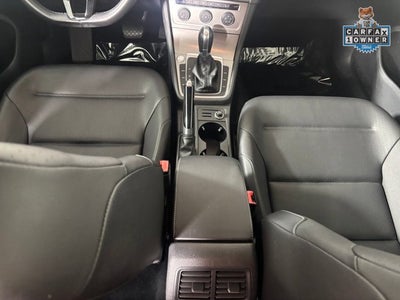 2017 Volkswagen Golf Wolfsburg