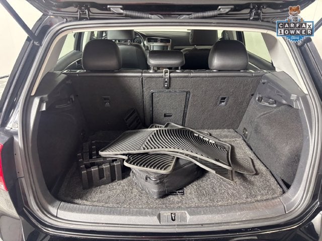 2017 Volkswagen Golf Wolfsburg
