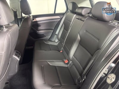 2017 Volkswagen Golf Wolfsburg