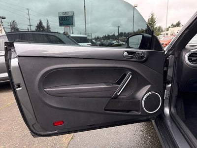 2013 Volkswagen Beetle Convertible 2.5L