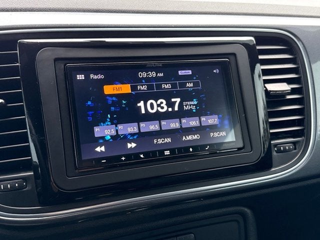 2013 Volkswagen Beetle Convertible 2.5L