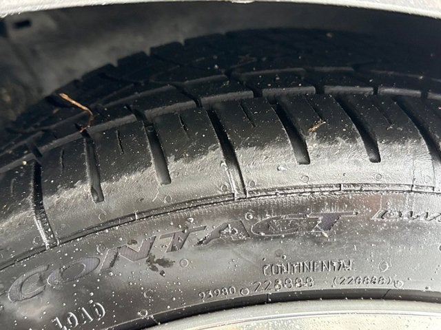 2013 Volkswagen Beetle Convertible 2.5L