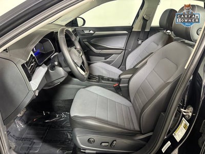 2025 Volkswagen Jetta SE