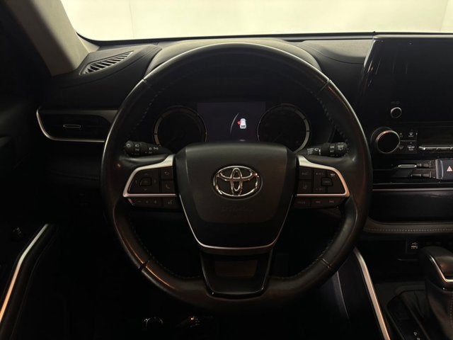 2023 Toyota Highlander Hybrid LE