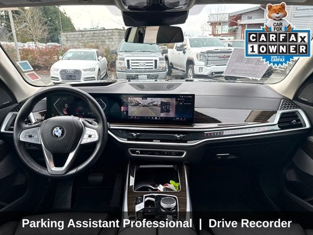 2025 BMW X7 xDrive40i