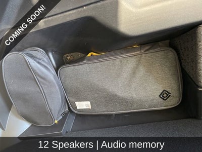 2025 Rivian R1S Adventure