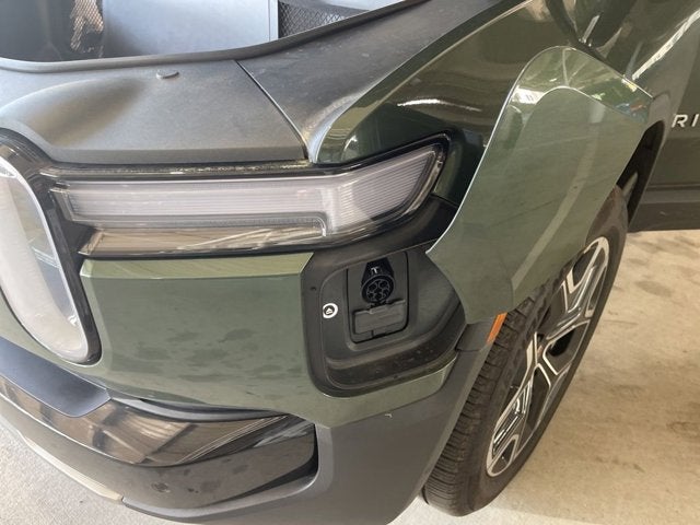 2025 Rivian R1S Adventure