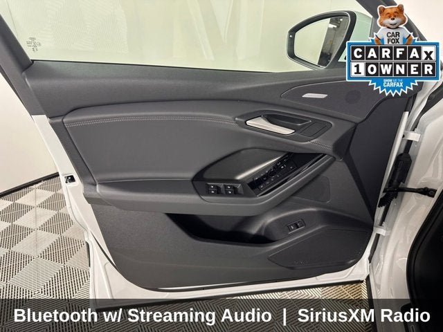 2025 Audi Q6 e-tron Premium Plus