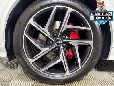 2025 Audi SQ6 e-tron Premium Plus