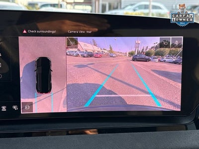 2025 Audi SQ6 e-tron Prestige