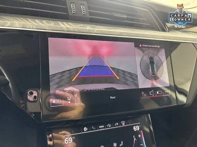 2024 Audi Q8 e-tron Prestige