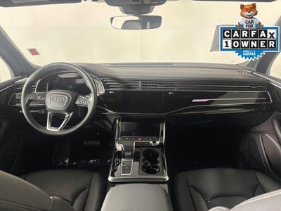 2025 Audi Q7 Premium