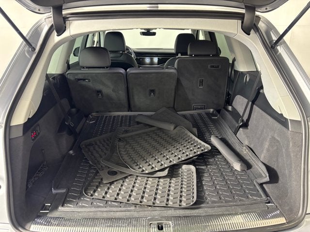 2020 Audi Q7 Premium