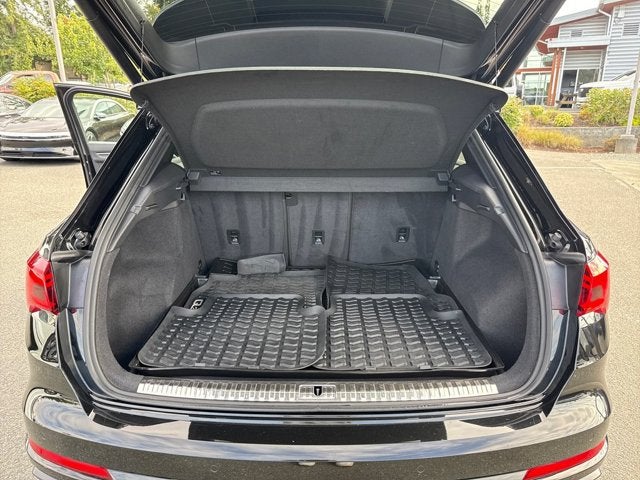 2021 Audi Q3 S line Premium