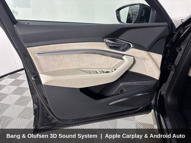 2019 Audi e-tron Prestige