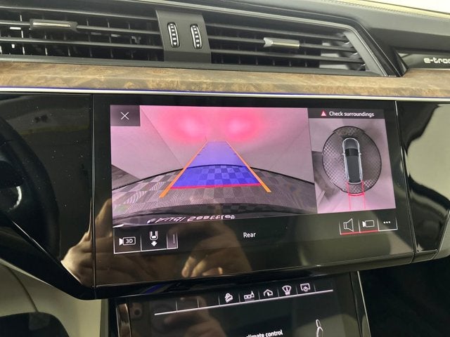 2019 Audi e-tron Prestige