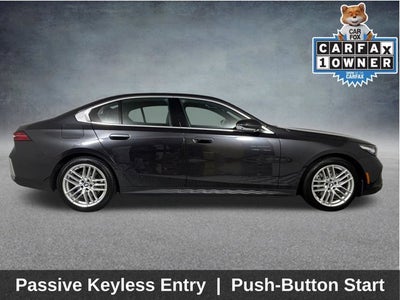 2025 BMW 5 Series 530i xDrive