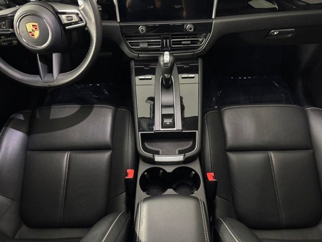 2023 Porsche Macan T