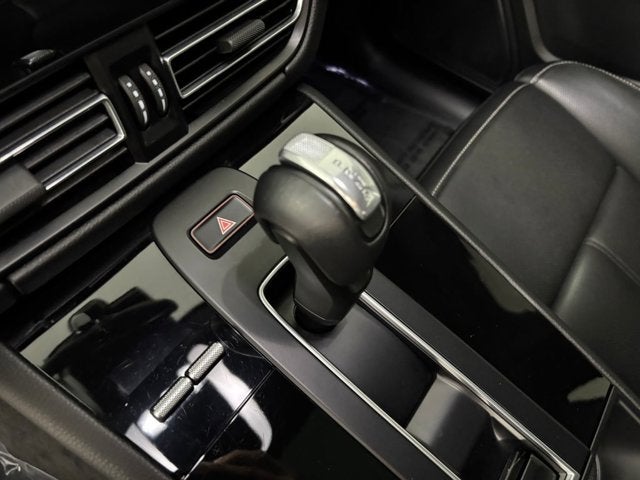2023 Porsche Macan T