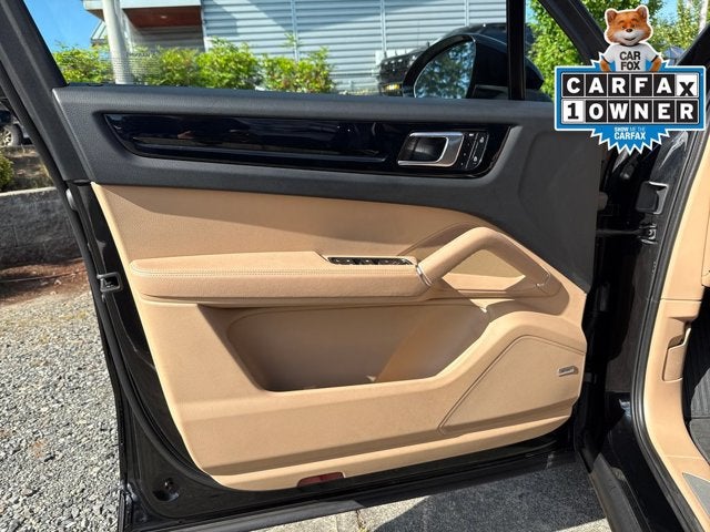 2023 Porsche Cayenne Base
