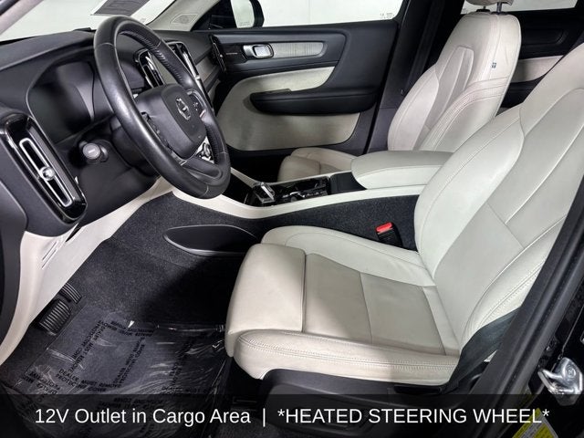 2021 Volvo XC40 Inscription