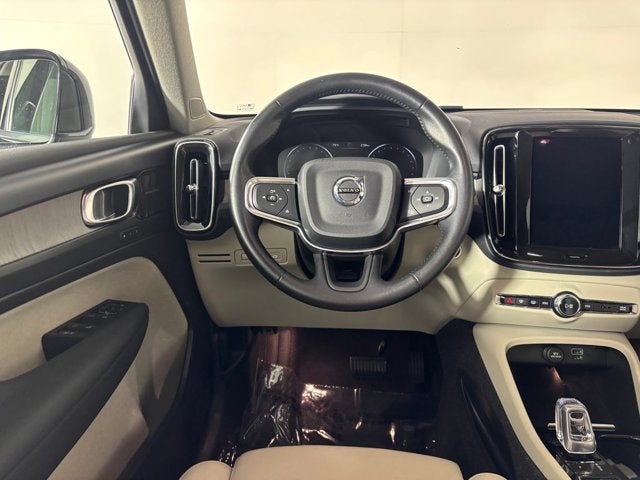2021 Volvo XC40 Inscription