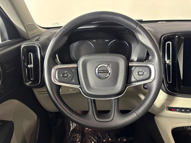 2021 Volvo XC40 Inscription