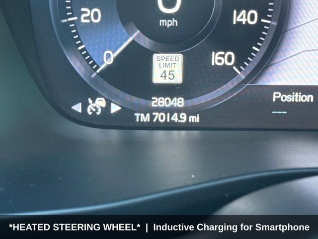 2021 Volvo XC40 R-Design